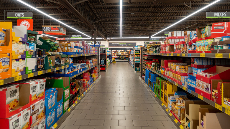 cereal aisle at Aldi