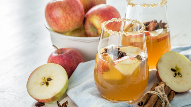 Two fall cocktails with apples