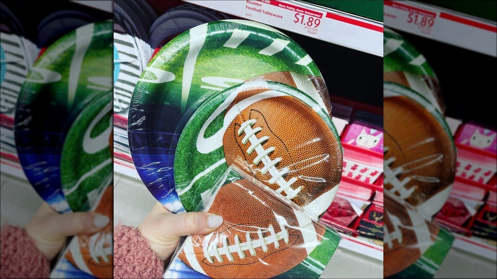 Aldi's football-themed plates