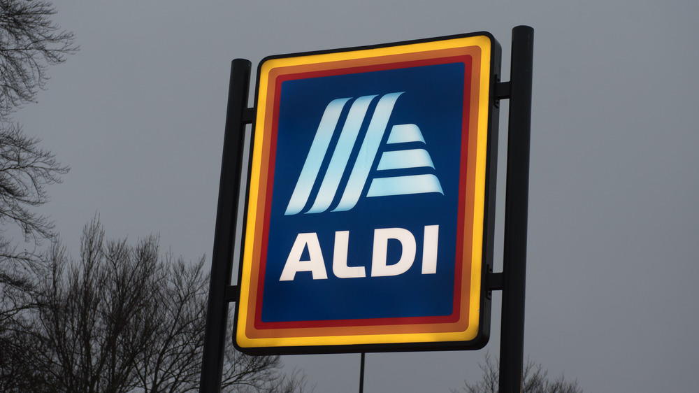 Aldi sign