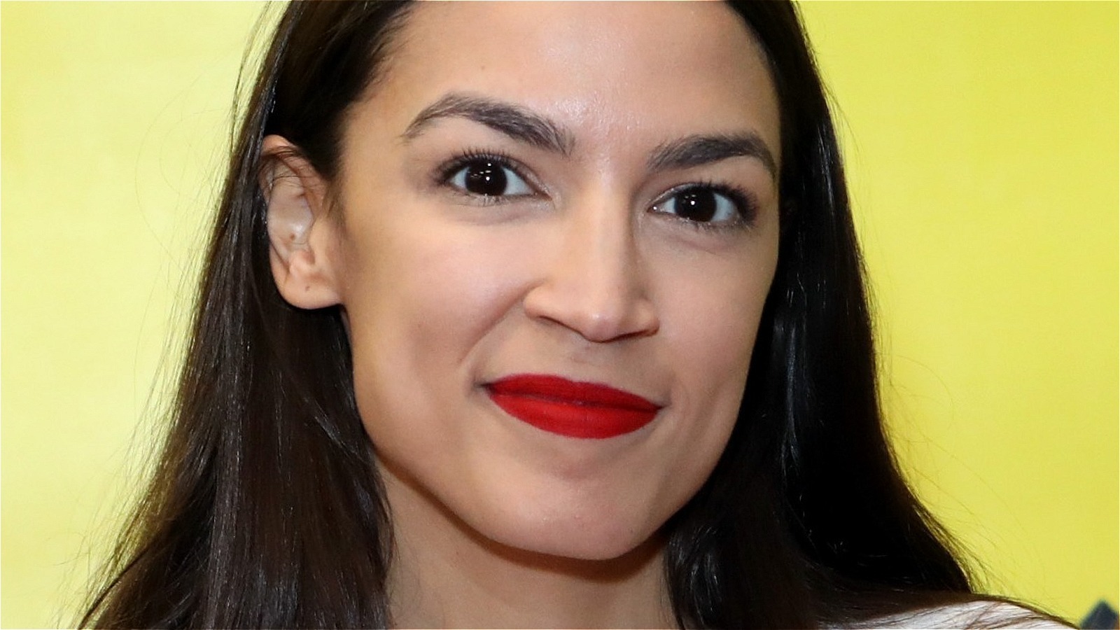 Alexandria Ocasio Cortez Divided The Internet By Calling In N Out Overrated