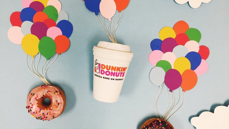 https://www.facebook.com/DunkinDonuts/photos/a.505010866202585/865511396819195/?type=3&theater