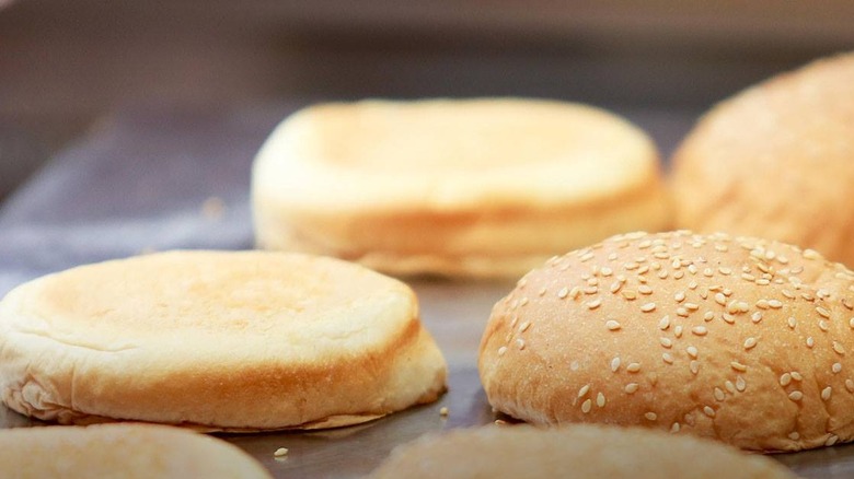 multiple buns on grill