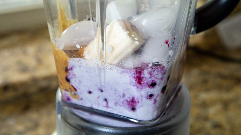 blueberry smoothie ingredients in blender