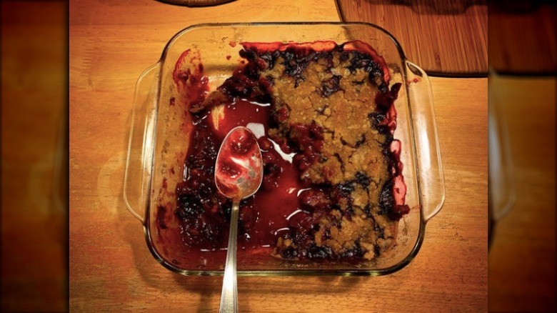 Alton Brown's half-eaten blueberry crisp 