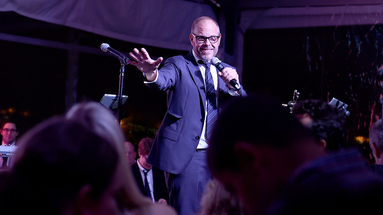 Alton Brown speaking on stage