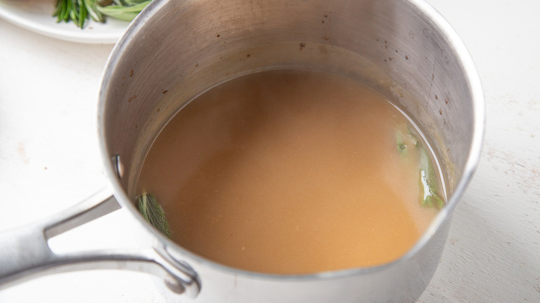 gravy in saucepan