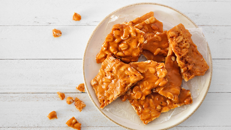 Alton Brown's peanut brittle