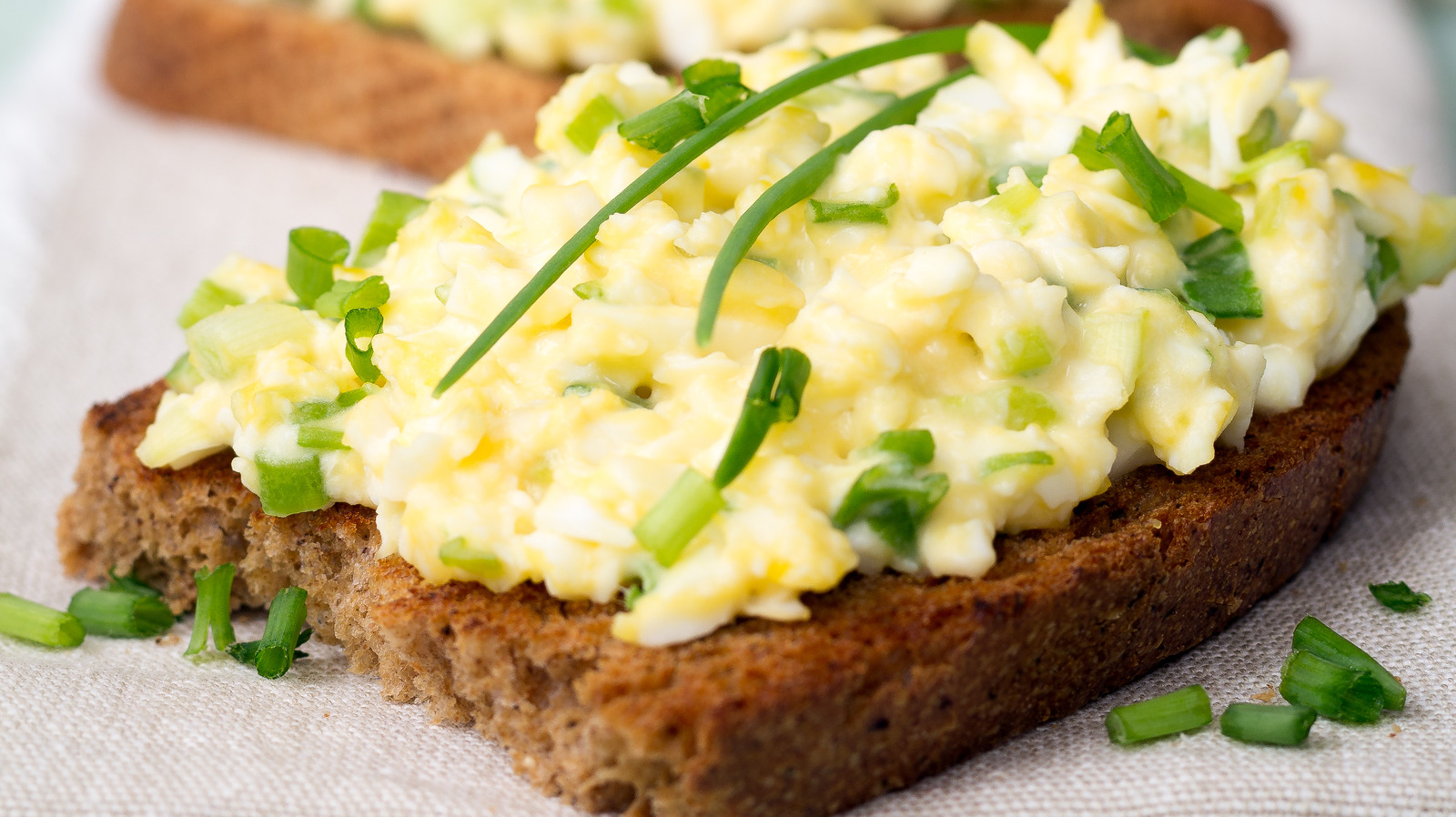 The Shredded Egg Salad Trend and Different Ways to Approach it