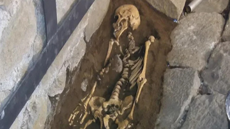 Ancient Roman skeleton