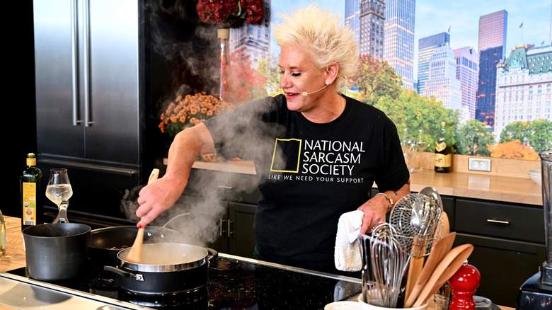 Chef Anne Burrell cooking at NYCWFF 