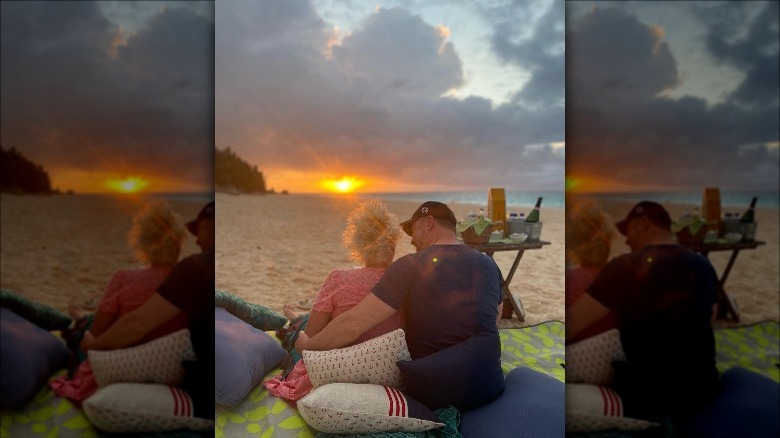 Anne Burrell on the beach with husband Stuart Claxton