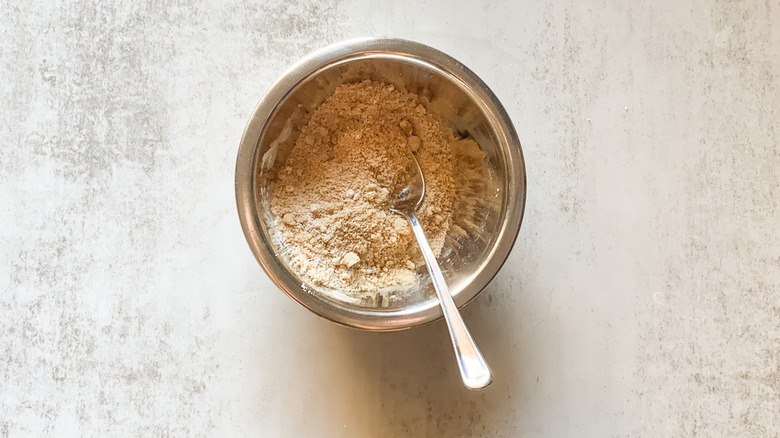 streusel topping ingredients