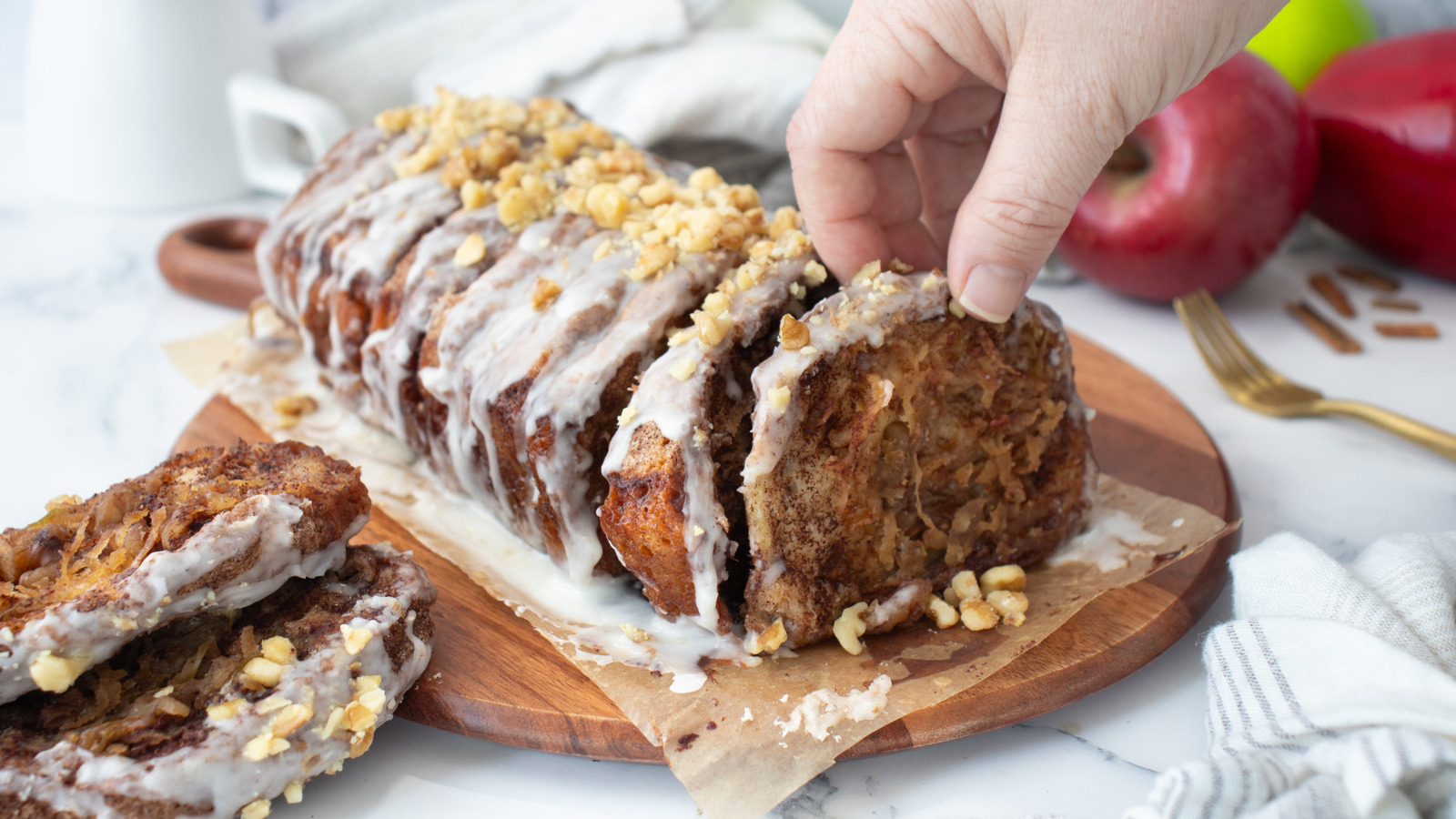 Apple Pie Pull-Apart Bread Recipe