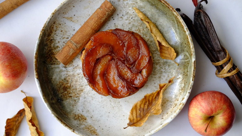 apple tarte tatin on plate