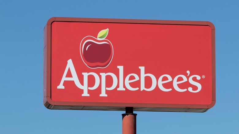 Applebee's sign 