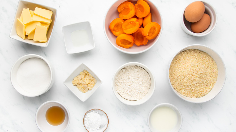 apricot almond cake ingredients