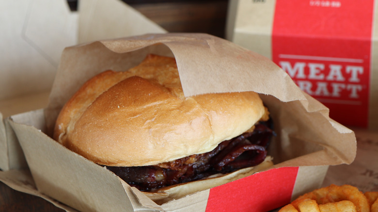 Arby's smokehouse sandwich