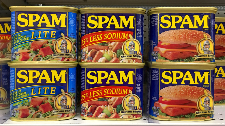 Spam with varying sodium levels