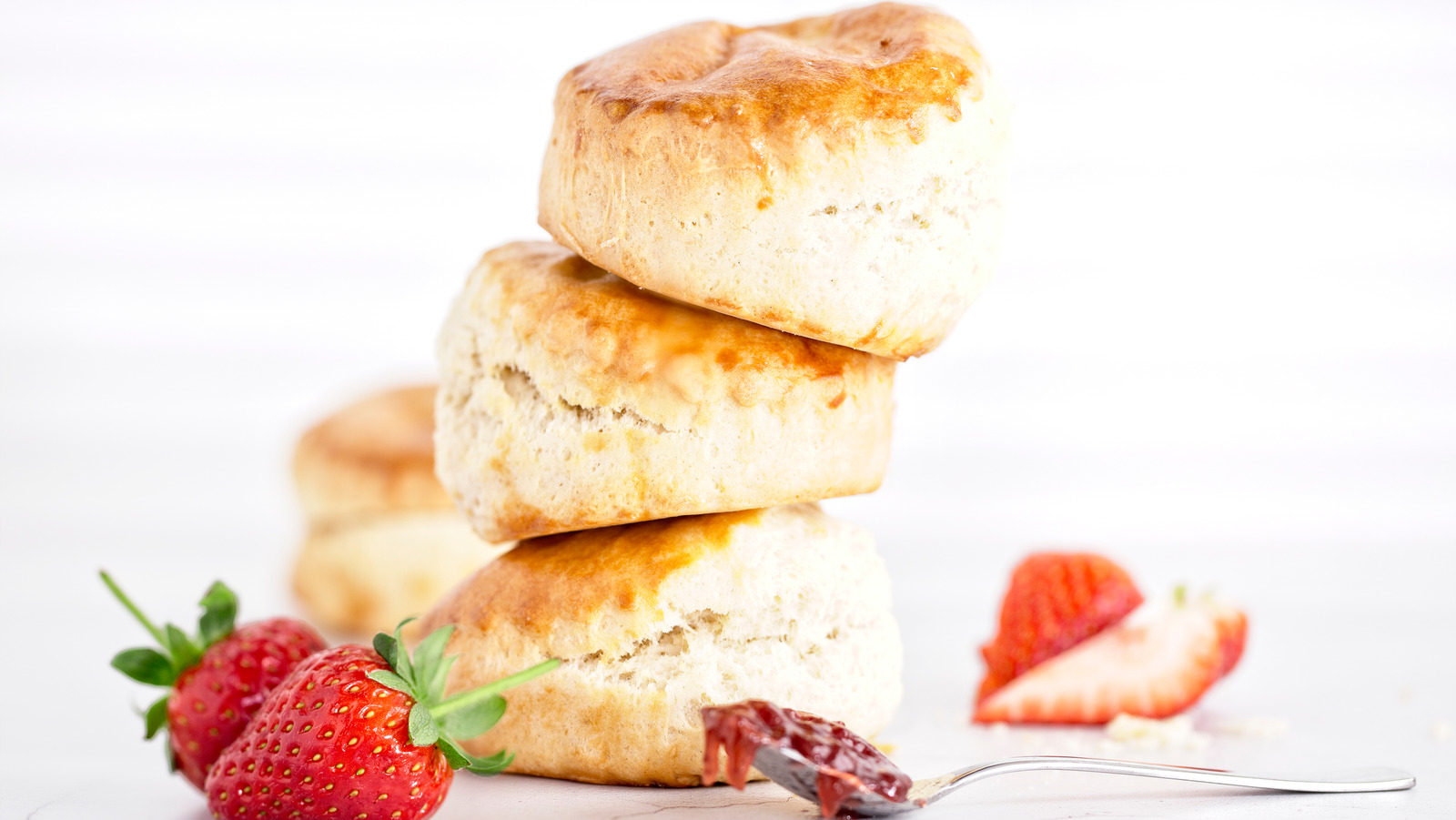 are-american-biscuits-and-british-scones-the-same-thing