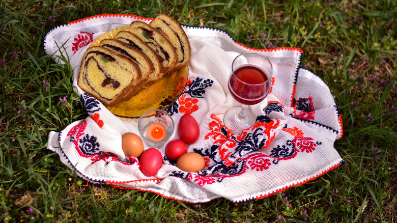 Romanian Easter wine, eggs, bread