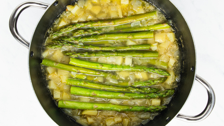 asparagus soup in pot