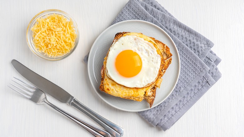 A croque madame sandwich