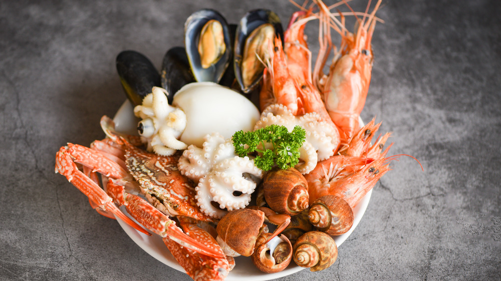 Bowl of shellfish