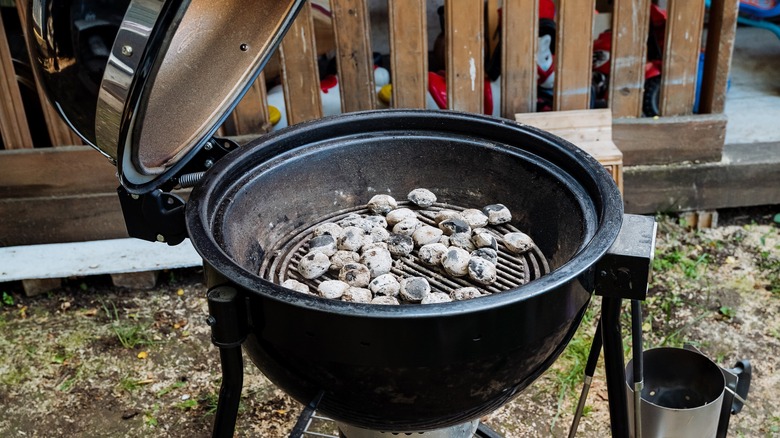 Charcoal grill with coals