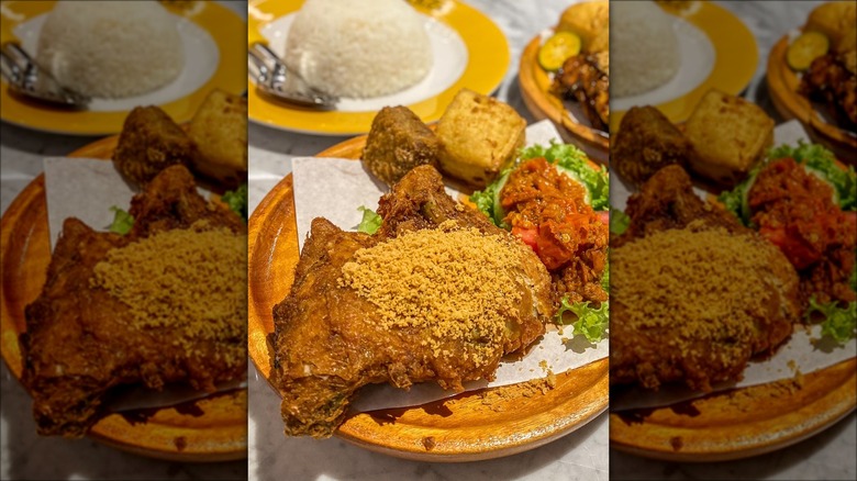 ayam penyet with fried tofu