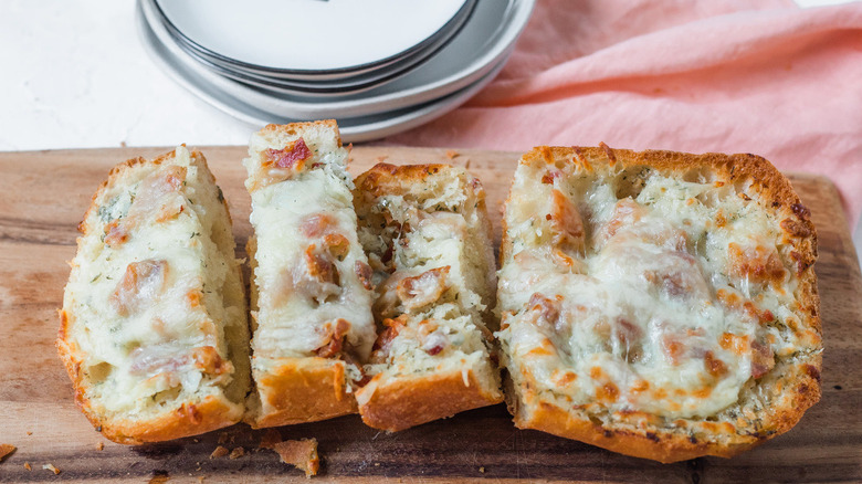 sliced bacon ranch cheesy bread