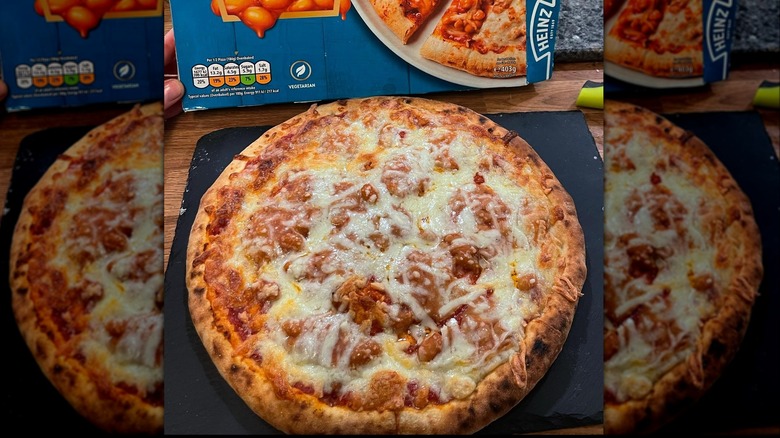 Heinz baked beanz pizza