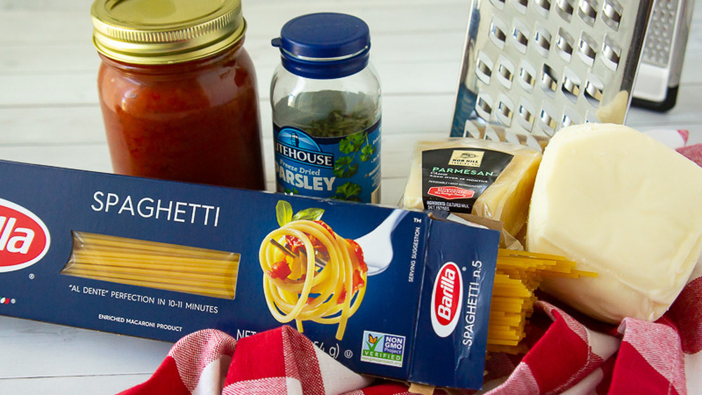 Baked spaghetti ingredients