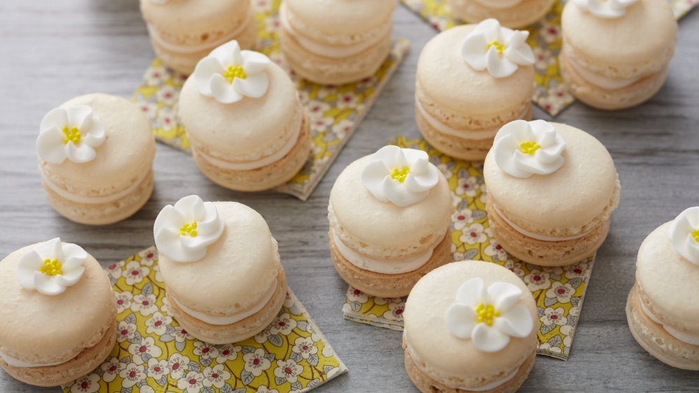 decorated macarons