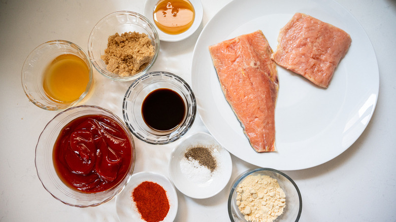 salmon and barbecue sauce ingredients