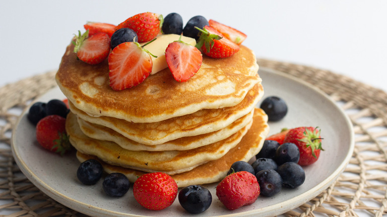 Basic homemade pancakes on plate 