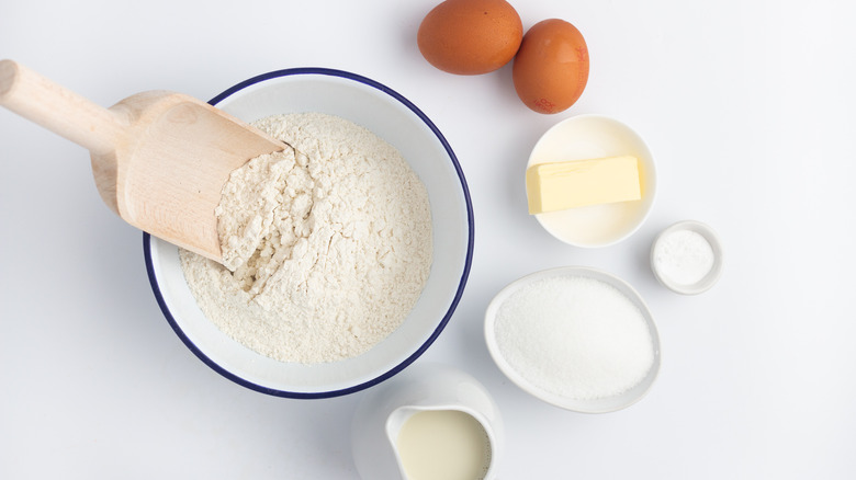 Basic homemade pancakes ingredients 