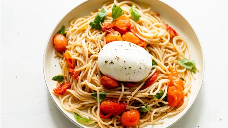 tomato basil pasta with burrata