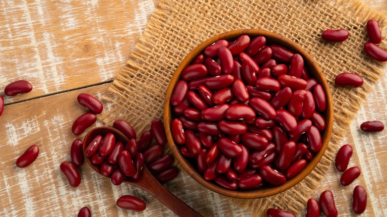 red kidney beans in bowl