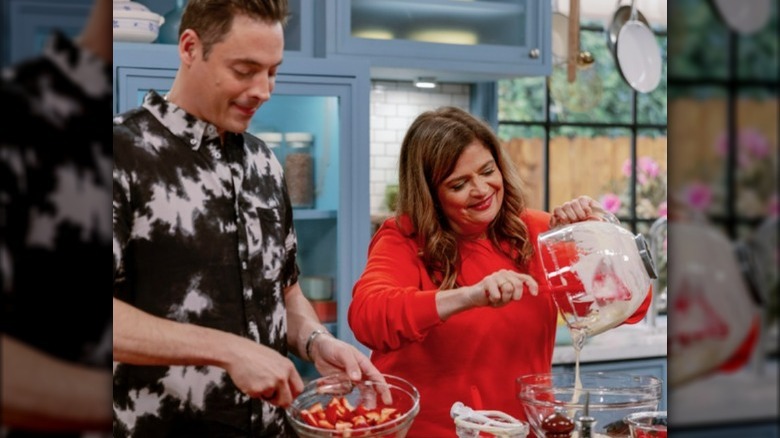 Chefs Jeff Mauro and Alex Guarnaschelli