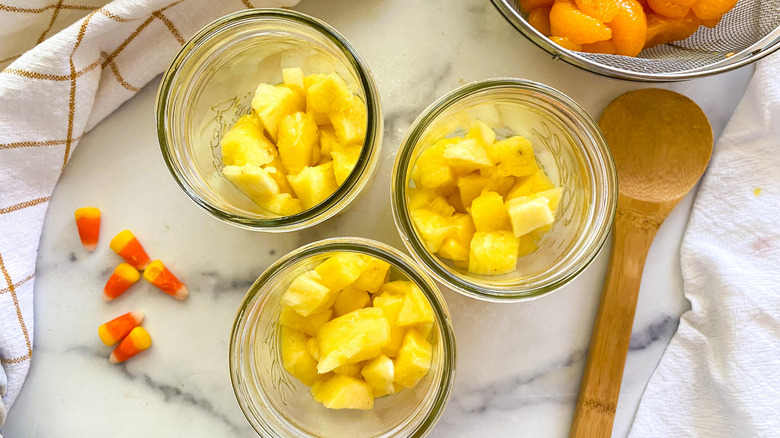 pineapple in mason jar 