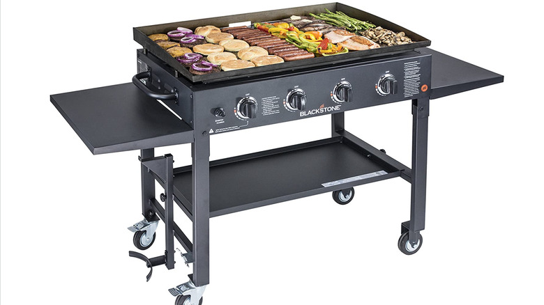 Blackstone 36-inch flat-top grill