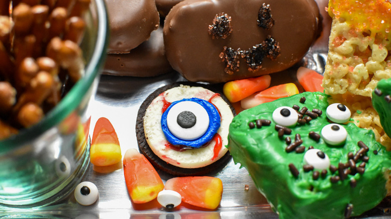 Halloween candy platter close-up