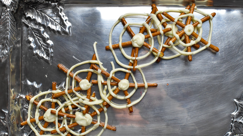 pretzel webs on tray