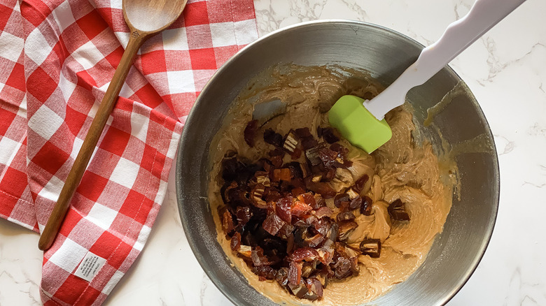 hermit cookie dough in bowl