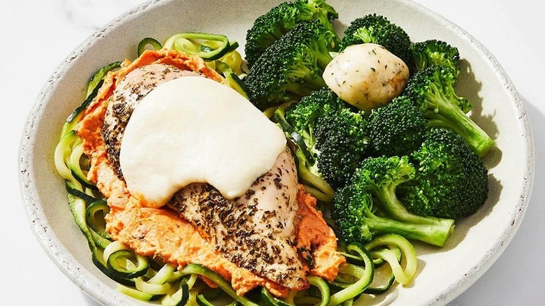 Herb chicken with broccoli