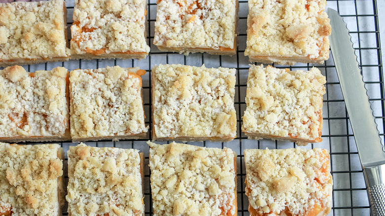 sliced peach bars