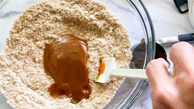 wet and dry ingredients in bowl 