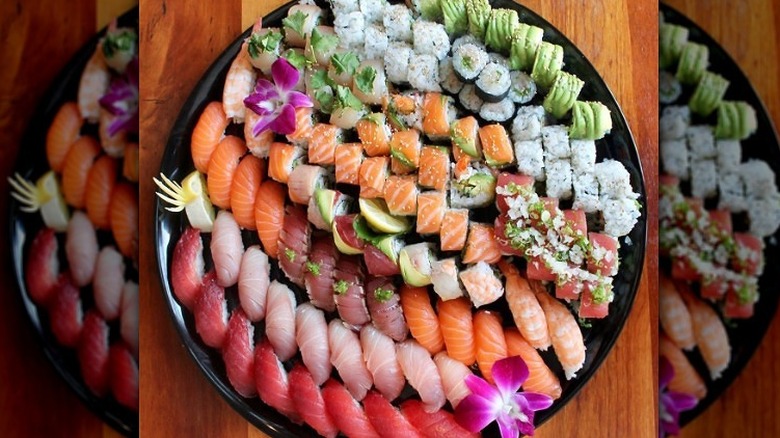 Round tray of sushi