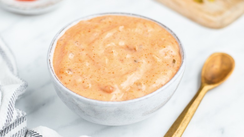 thousand island dressing in bowl